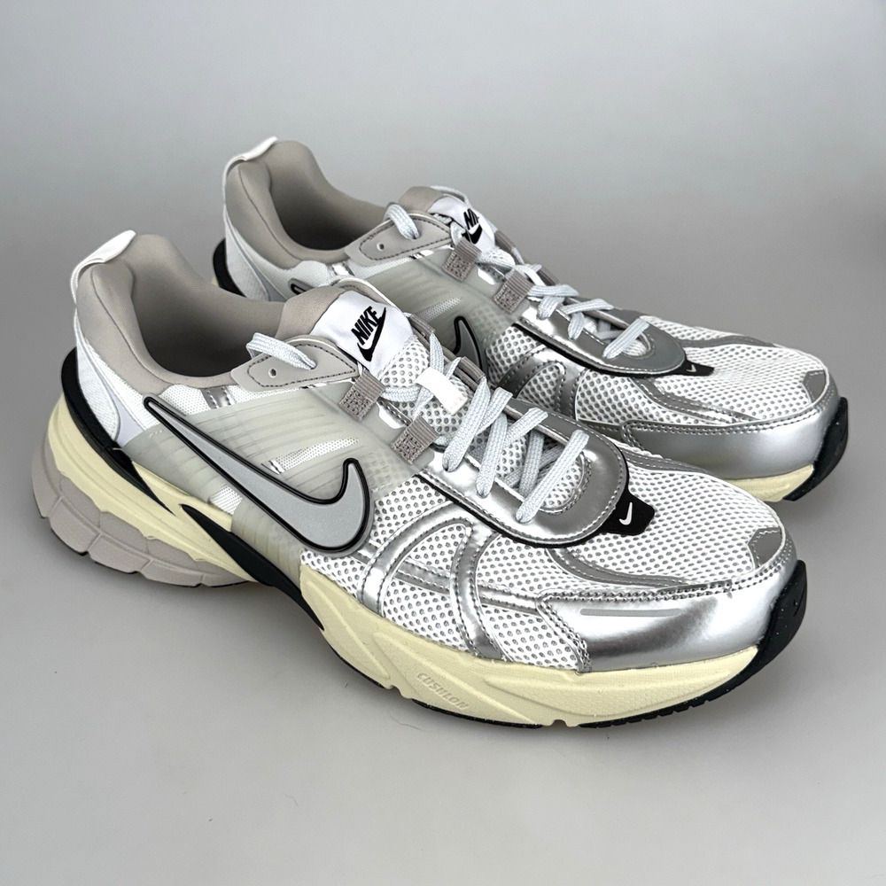 Nike V2K Run 'Summit White' Wmns Size 13 Mens 11.5 Sneaker FD0736-100 New